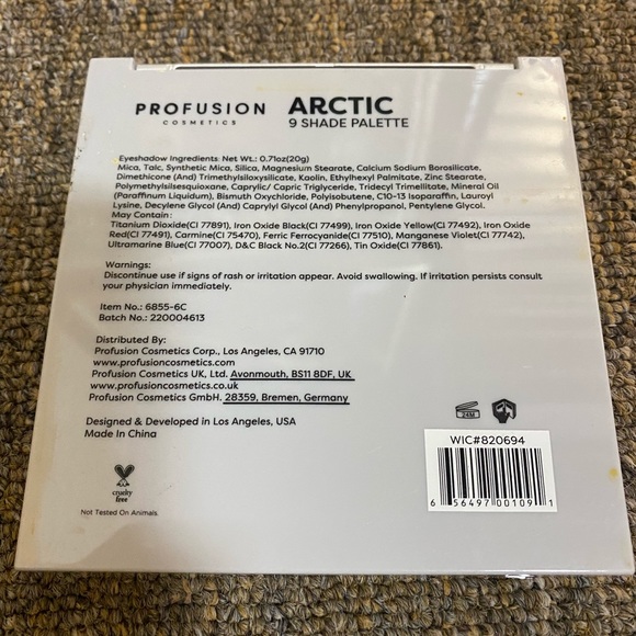 9 Shade eyeshadow palette - Picture 5 of 5